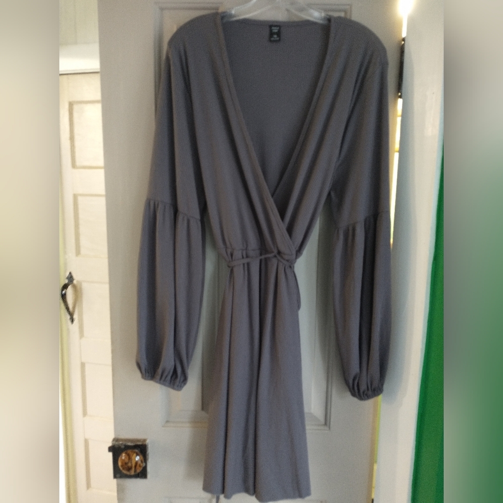 SHEIN Curve Gray / Taupe Dress long bell sleeves Women's Size 1 XL